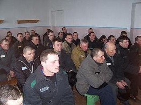Заключенные ИК-10 в г.Рубцовск. Взято с na-losinke.org.ru